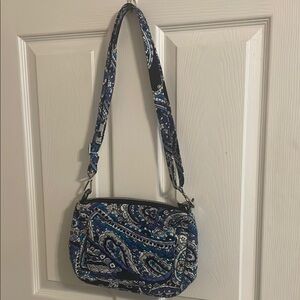 EUC~Woman’s Blue Quilt Paisley Vera Bradley Adjustable Strap Crossbody Small Bag